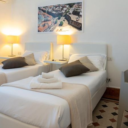 Le Stanze Di Piazza Cairoli Hotel Messina Buitenkant foto