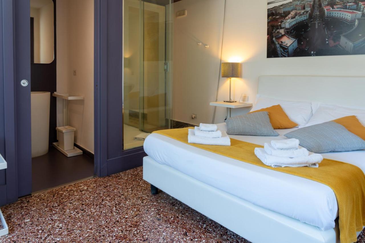 Le Stanze Di Piazza Cairoli Hotel Messina Buitenkant foto