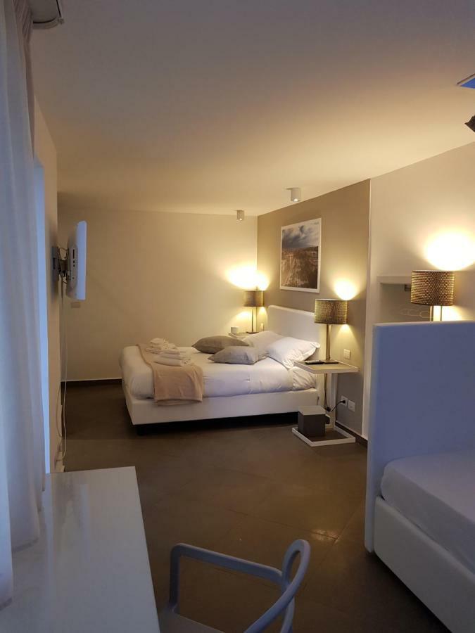 Le Stanze Di Piazza Cairoli Hotel Messina Buitenkant foto