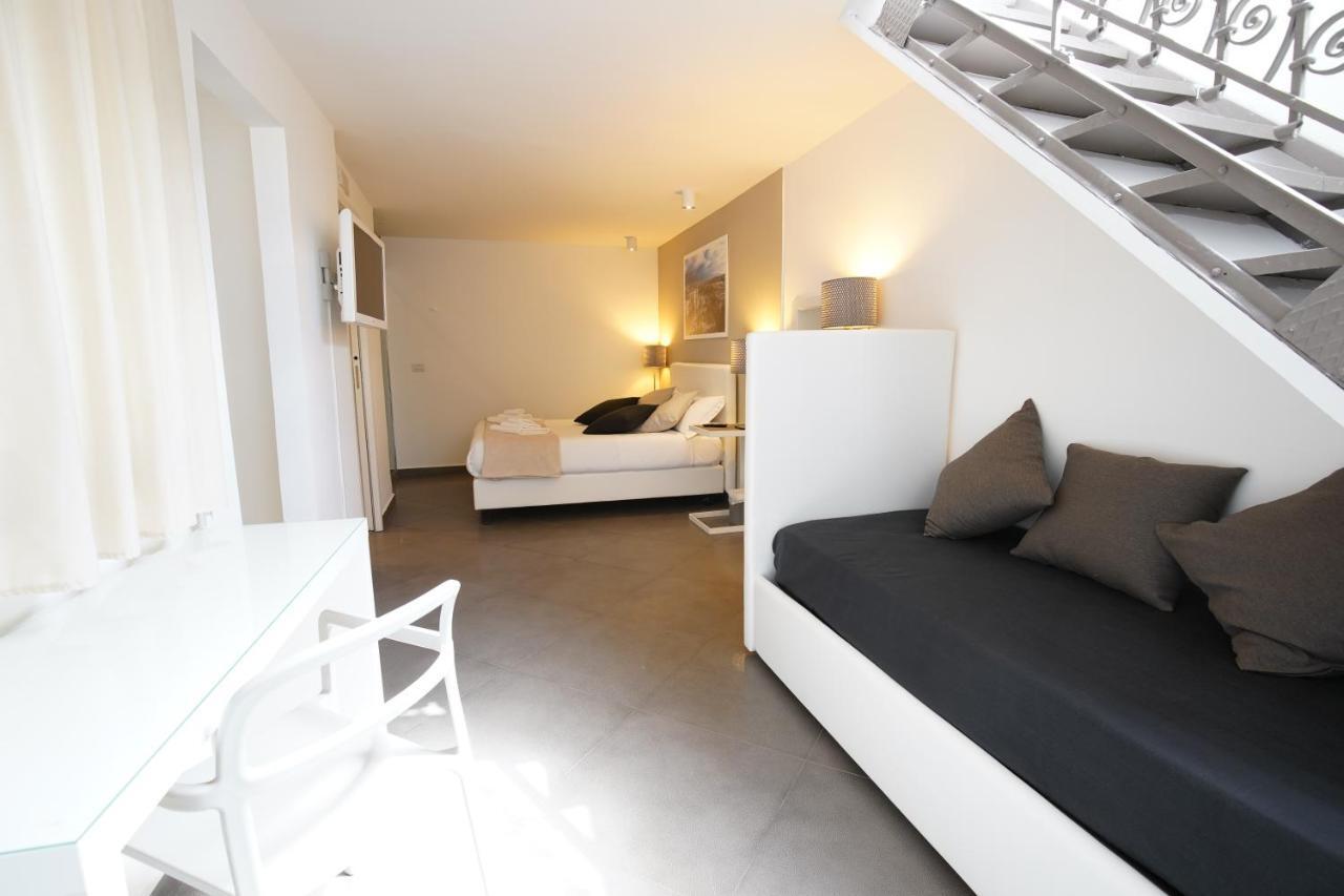 Le Stanze Di Piazza Cairoli Hotel Messina Buitenkant foto