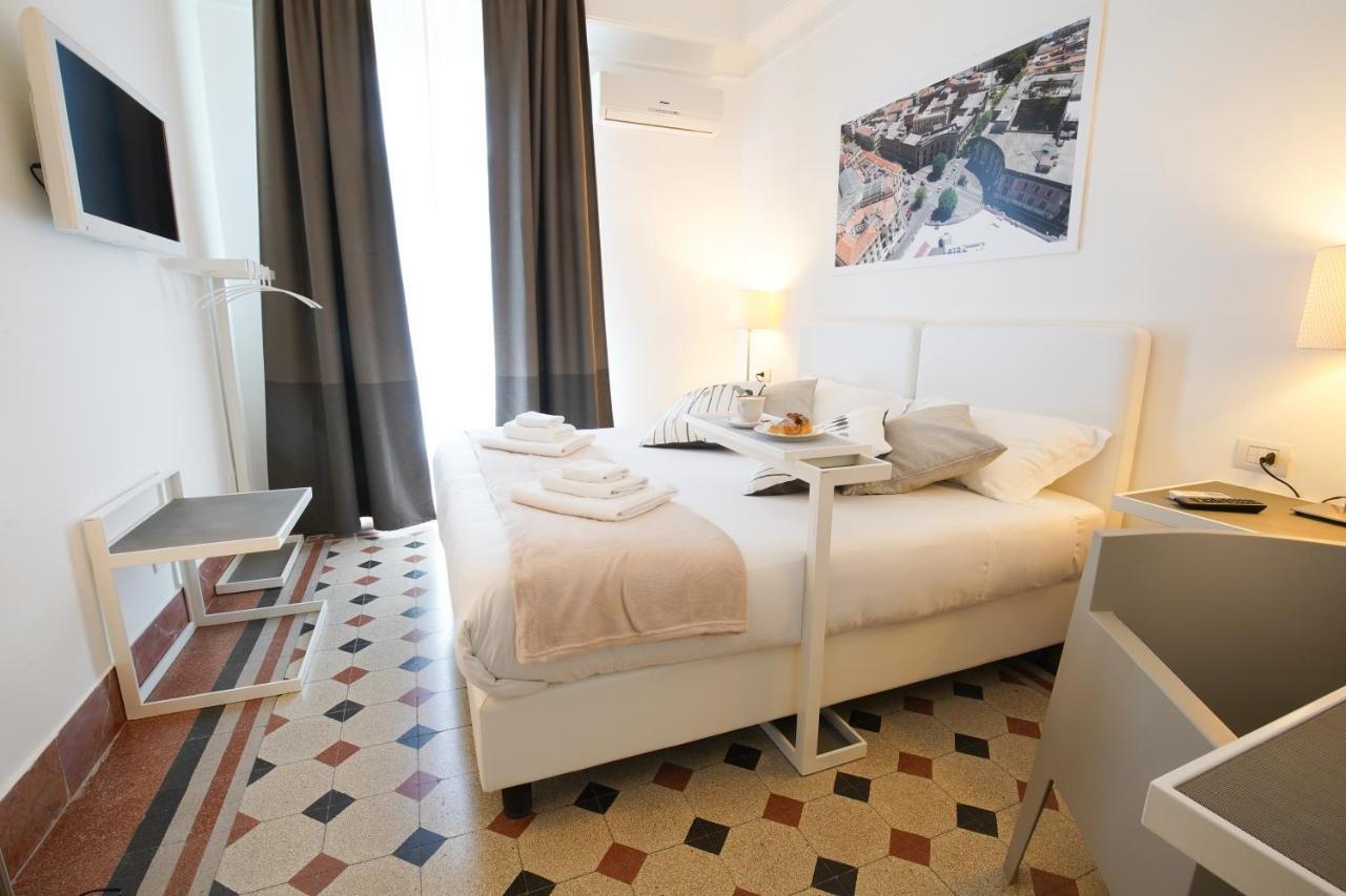 Le Stanze Di Piazza Cairoli Hotel Messina Buitenkant foto