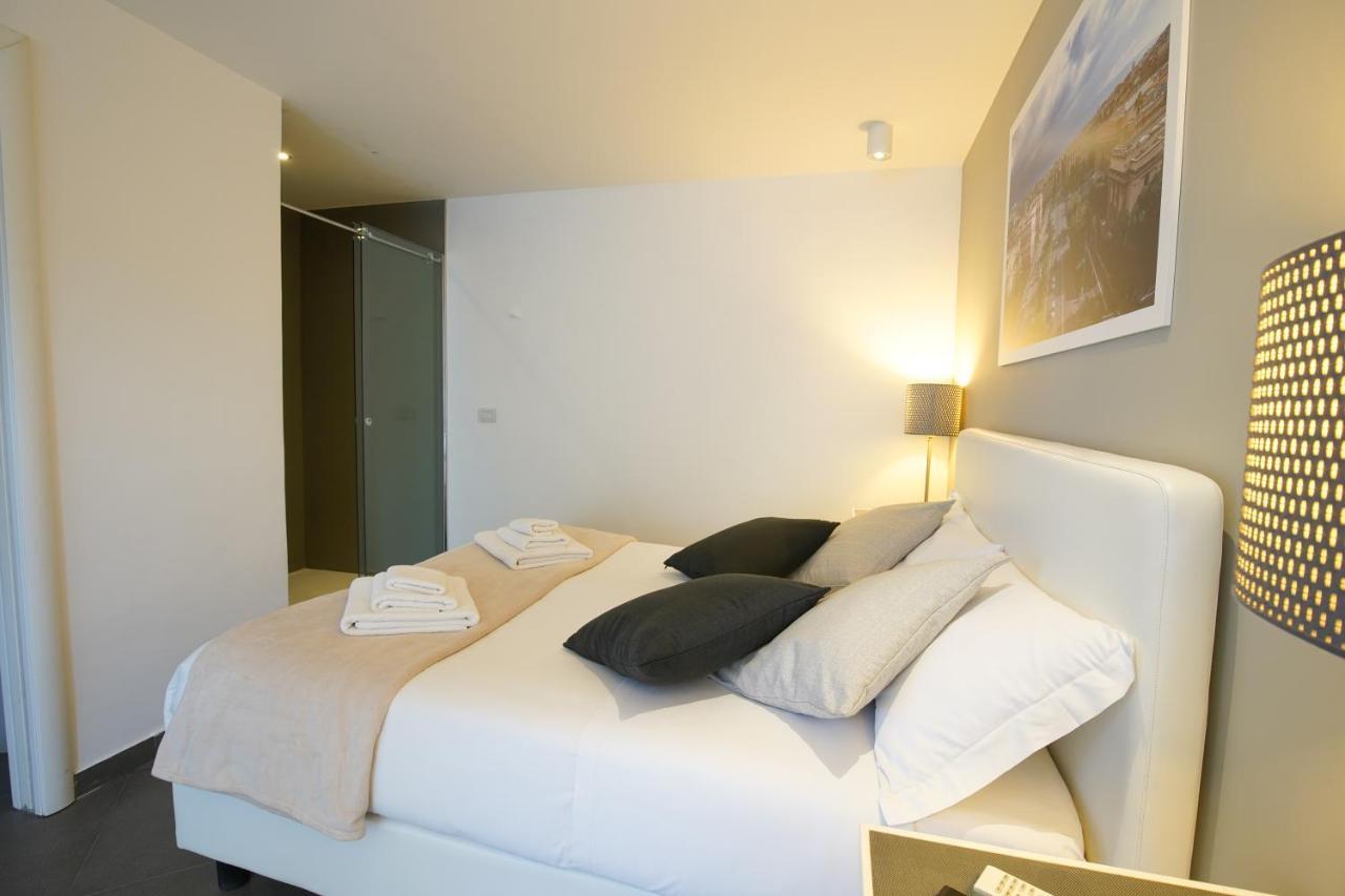 Le Stanze Di Piazza Cairoli Hotel Messina Buitenkant foto